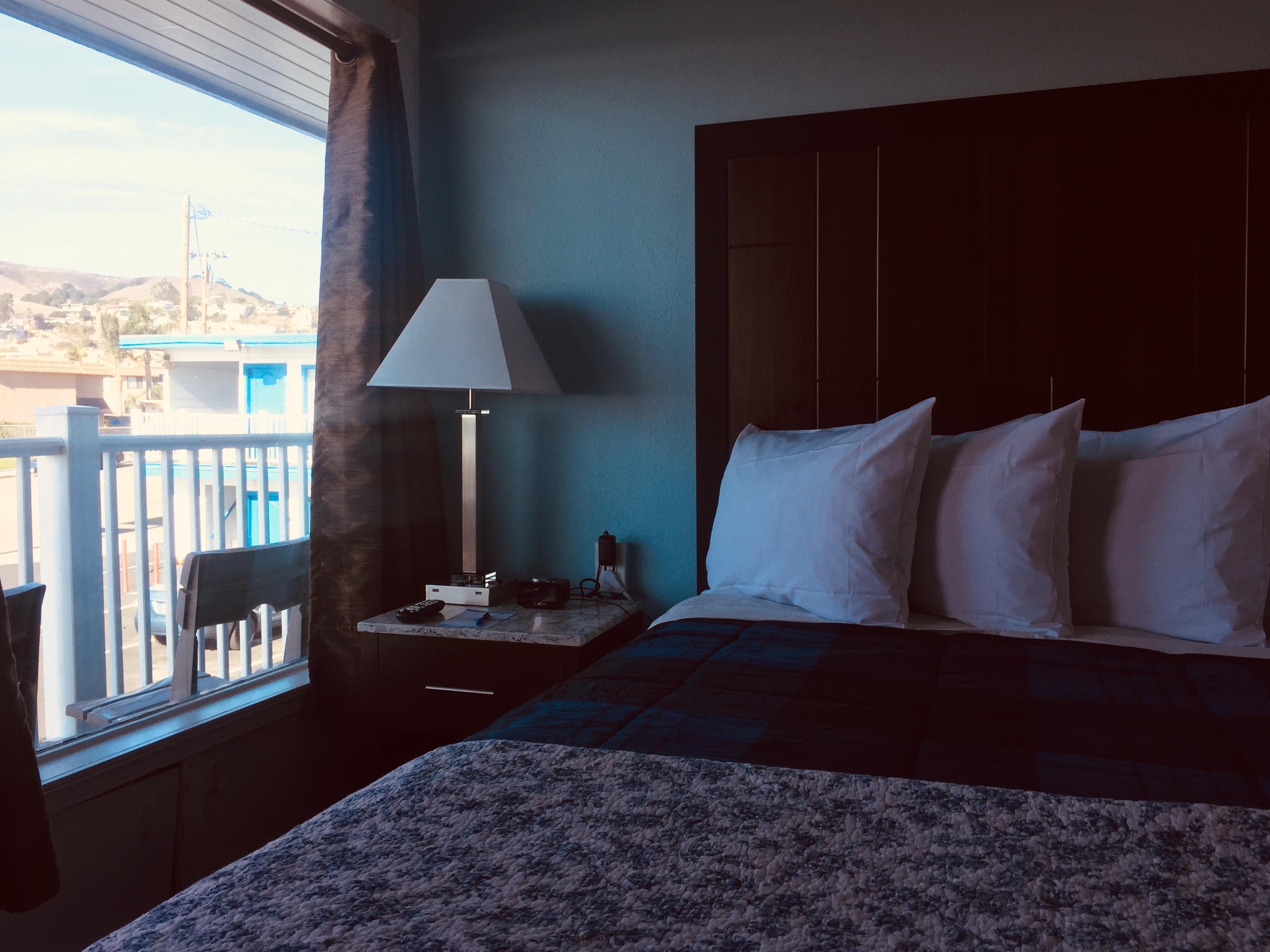 Dolphin Cove Motel Пізмо-Біч Екстер'єр фото