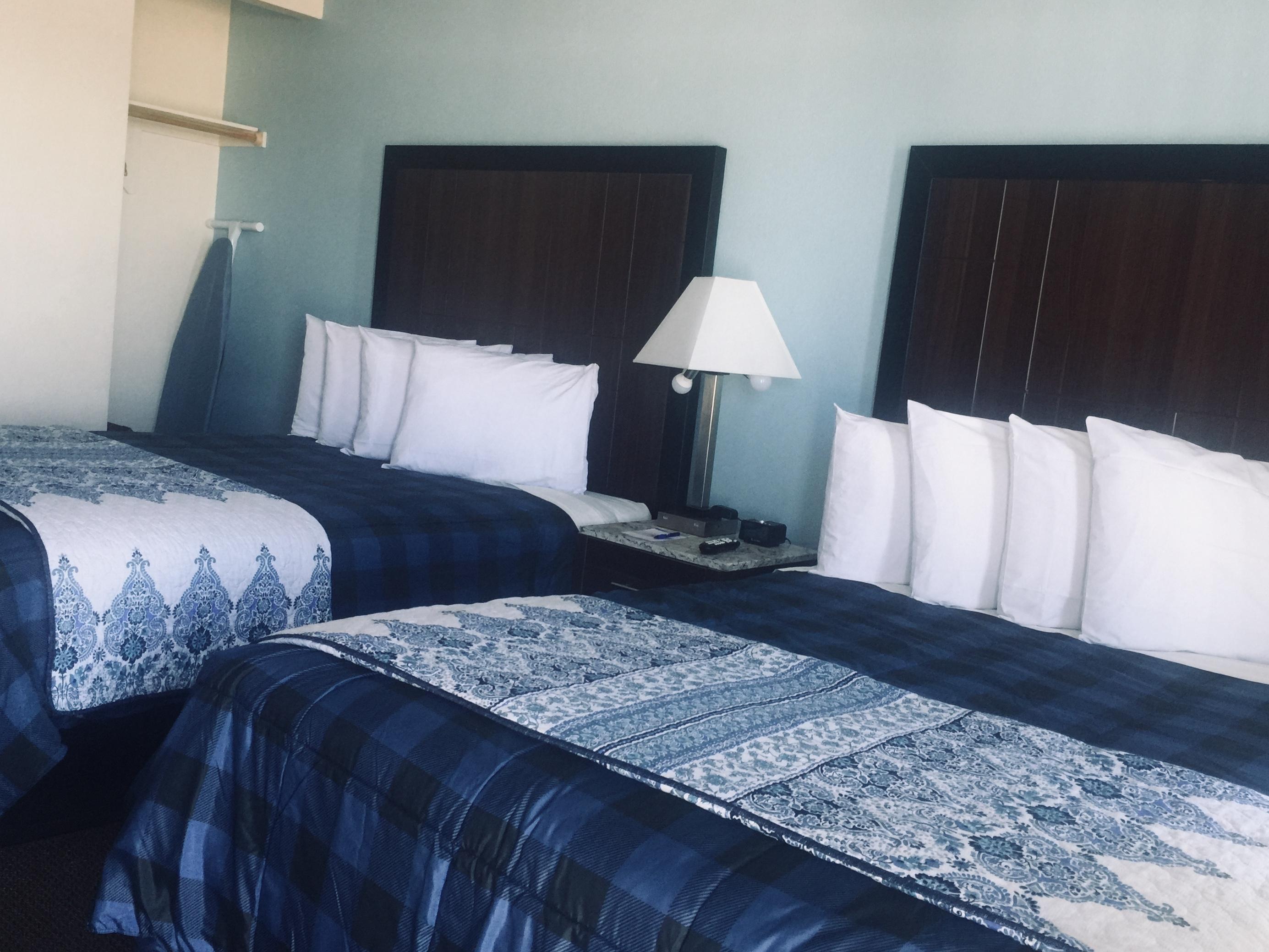 Dolphin Cove Motel Пізмо-Біч Екстер'єр фото